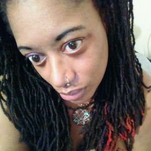 Meet your Posher, Tambria